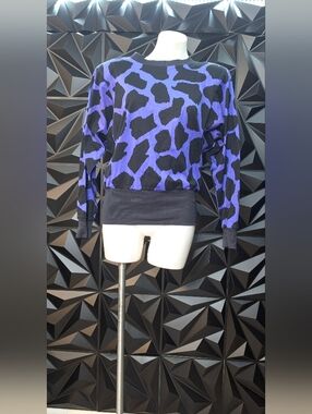 Liz Claiborne Black and Purple Animal Print Crewneck top